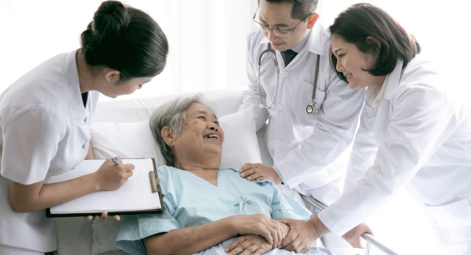 Can-elderly-patients-undergo-major-bowel-surgery